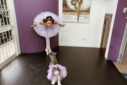 Janina García realizó una sesión de fotos con su perrita, que llegó a su vida en 2016.