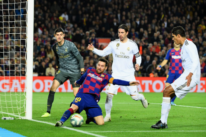 Barcelona y Real Madrid retomarán la lucha por el título de LaLiga.