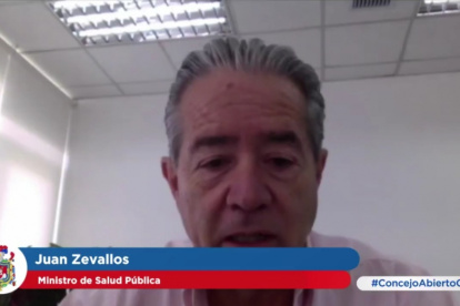 El ministro de Salud Juan Carlos Zevallos estuvo este martes en la sesión del Municipio de Quito.