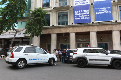 La Policía llegó, el pasado 27 de mayo, a la sede de la Prefectura del Guayas a realizar un allanamiento.
