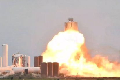 Momento en que el Starchip de Space X explotó durante una prueba