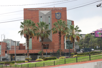 El edificio de la Ecuafútbol con el nuevo logo, instaurado el presente año.

Agencia (ag-expreso)