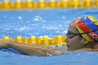 Samantha Arévalo retomó los entrenamientos en piscina en Francia bajo la dirección del técnico Philippe Lucas.