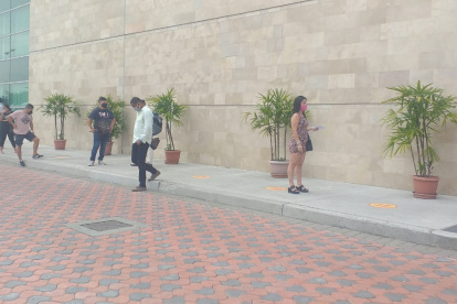 Hecho. En su primer día de operatividad, hubo pasajeros que no han podido viajar al extranjero.