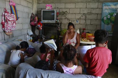 Muchos estudiantes no cuentan con equipos tecnológicos para recibir clases virtuales.