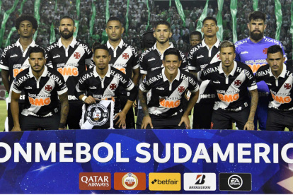 Luego de las respectivas pruebas de Covid-19, a las que fue sometida la plantilla de Vasco Da Gama, 16 jugadores han dado positivo.