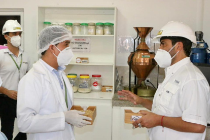 El Ministerio de Producción, Comercio Exterior, Inversiones y Pesca promovió la línea de crédito de $ 1.500 millones para microemprendimientos, pequeñas y medianas empresas. Estos son de treinta y seis meses plazo y seis meses de gracia. Los interesados deben presentar una hoja de ruta