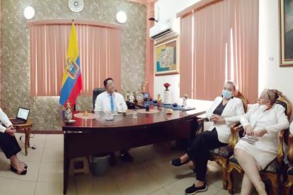 Sesión. Los representantes de los organismos indicaron que seguirán en reuniones.