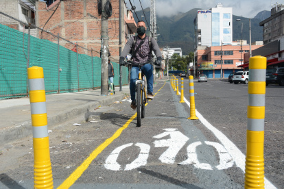 La capital pasa a color amarillo con lo que relaja sus medidas de restricción frente a la pandemia.