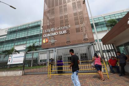 En el hospital del Guasmo Sur de Guayaquil no está atendiendo consulta externa.