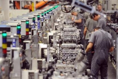 Solo el 43.3% de los ecuatoriano labora en un empleo pleno con sueldo básico y afiliación al IESS.