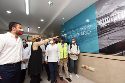 Visita a las instalaciones del Hospital Bicentenario, en días pasados.