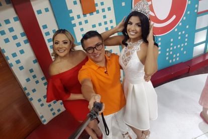 Cinthya con Mauricio Altamirano en RTS.