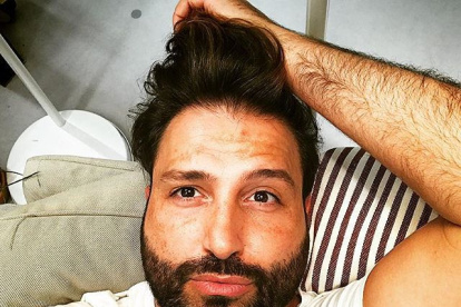 Sebastiano afirma que ni siquiera el Papa nombra a Dios cada dos minutos.