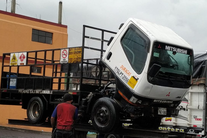 Hasta el momento se han logrado recuperar todos los vehículos, aunque vacíos de cilindros de gas.
