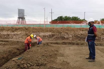 La construcción del hospital de Pedernales tiene menos de un 3 % de avance, según dijo el alcalde Óscar Arcentales al Consejo de Participación Ciudadana y Control Social el 4 de junio.