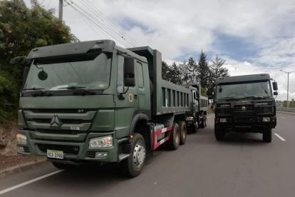 La maquinaria y personal del Cuerpo de Ingenieros del Ejército empezó sus labores el 3 de junio.