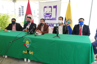 Los dirigentes de la transportación urbana convencional de Quito anuncian que dejaran de trabajar