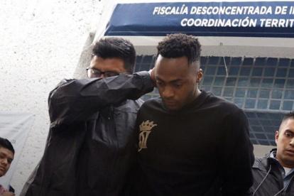 Un problema familiar le costó el puesto a Renato Ibarra en el América mexicano.