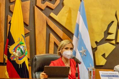 Susana González deberá asumir el cargo como nuevo prefecta provincial.