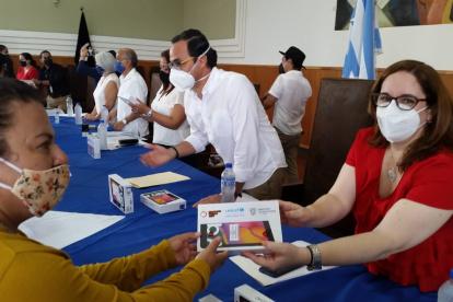 Con estos implementos, los docentes y personal del DECE podrán mantenerse en contacto con los estudiantes