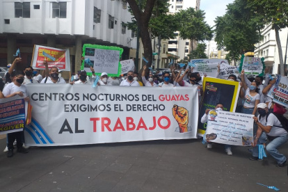 El plantón se dio en la Plaza de la Administracion, situada en el centro de la ciudad.