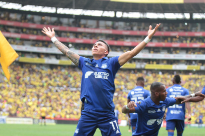 Joao Rojas ha tenido grandes presentaciones contra Barcelona, la más recordada, en el último Clásico.