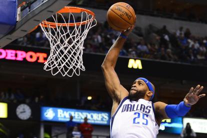 Vince Carter, durante uno de sus últimos partidos en la NBA.
