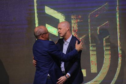 Jordi Cruyff se estrenaría en el banquillo de Ecuador en septiembre. Fue presentado en enero.