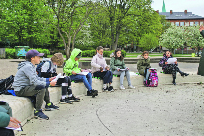 La asistencia por turnos y algunas clases al aire libre es una de las opciones.