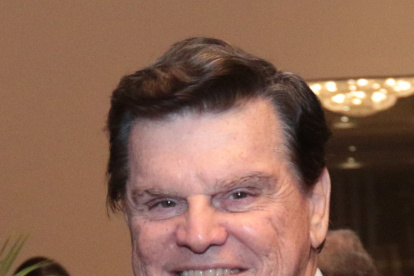 Roberto Bitar fue profesor del colegio San José La Salle, de Guayaquil, por 41 años. Se retiró en 2003.