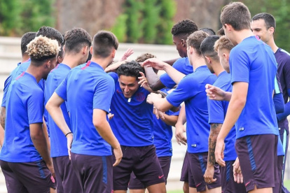 Kike Saverio al parecer fue despedido por sus compañeros del Barcelona B de España.