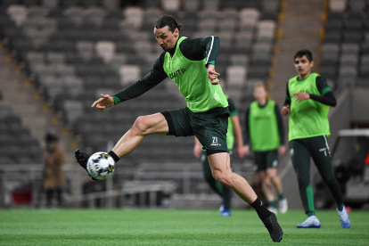 Zlatan Ibrahimovic volvió hace poco a los entrenamientos tras lesionarse el 25 de mayo en el sóleo durante un entrenamiento. Se perdió los primeros tres partidos jugados por el Milan en este mes de junio.