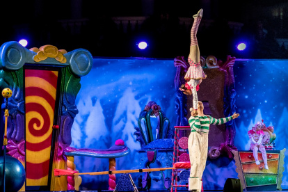 Después de tres meses de haber suspendido temporalmente la producción de sus shows, la compañía se declara en bancarrota