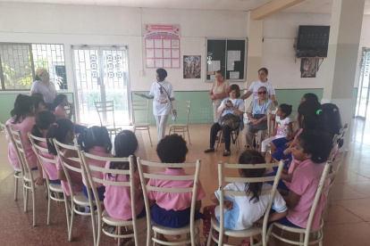 Acorvol brinda apoyo a la casa hogar. El año pasado colaboró con charlas y entrega de kits de higiene personal.