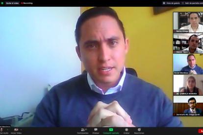 Sesión. Daniel Mendoza habló ante la Comisión desde la cárcel, en Quito.