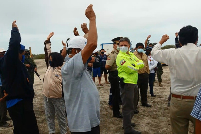Hecho. Los comuneros con gritos decían que en el sitio se efectúan solo carreras de caballos.