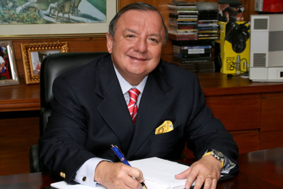 Álvaro Noboa nació el 21 de noviembre de 1950