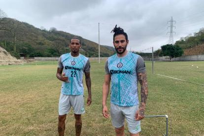 Vinicio Angulo (i) y Jonathan Ferrari ya trabajan en La Capira.