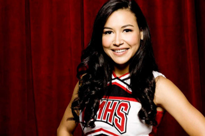 Naya Rivera en una sesión de fotos promocional de Glee, serie que la lanzó a la fama