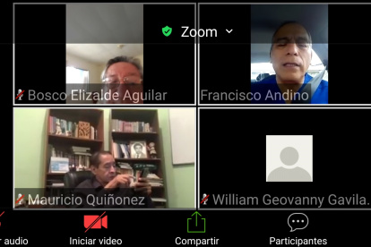 El epidemiólogo Francisco Andino en el foro, organizado por líderes comunitario, para crear un sistema de salud sin corrupción.