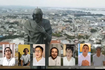 El coro de la Casa de la Cultura del Guayas mostró en su presentación imágenes de  Guayaquil.