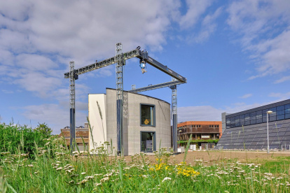 WESTERLOO. Bélgica se ha convertido en el primer país en Europa en construir una casa de varias alturas impresa en 3D sobre la ubicación final de la vivienda.