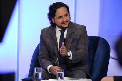 Ministro de Telecomunicaciones desde el 24 de marzo de 2019. Antes ocupó las funciones de secretario nacional de Comunicación de la Presidencia de la República. Exdirector y consultor de comunicación del Banco Mundial y otras empresas del sector privado. Especialista en diseño, desarrollo e implementación de estrategias de comunicación integrales.