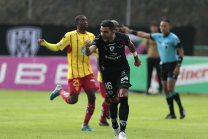 Independiente del Valle y Aucas habrían jugado un partido amistoso en Quito, algo que estaría en investigación.