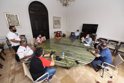 Hecho. Tras la protesta, los representantes de las clínicas se reunieron con los directores municipales para plantearles sus pedidos.