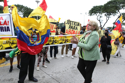 Muestras de apoyo para el expresidente Abdalá Bucaram