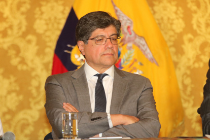 El excanciller Valencia durante una rueda de prensa antes de la llegada de la pandemia.