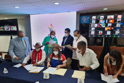 El pasado 8 de julio, ocho organizaciones entre políticas y sociales integraron el frente Unidos por la Esperanzas, entre ellos Compromiso Social y Centro Democrático.