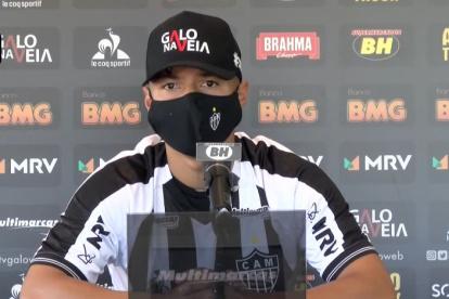 Alan Franco, volante del Atlético Mineiro, durante su primera rueda de prensa con el Galo.